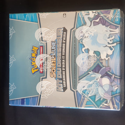 Display de 8 Kits du dresseur SL Sablaireau d'Alola et Feunard d'Alola