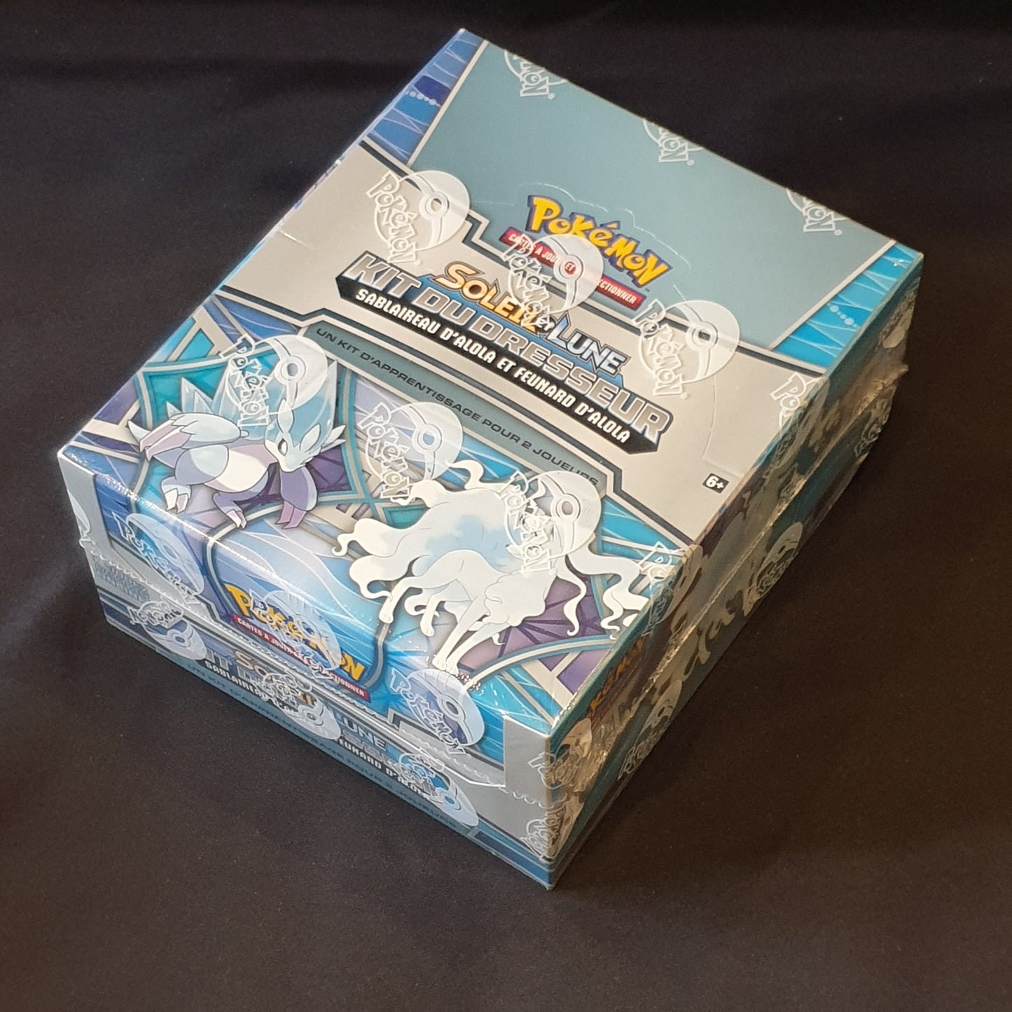 Display de 8 Kits du dresseur SL Sablaireau d'Alola et Feunard d'Alola