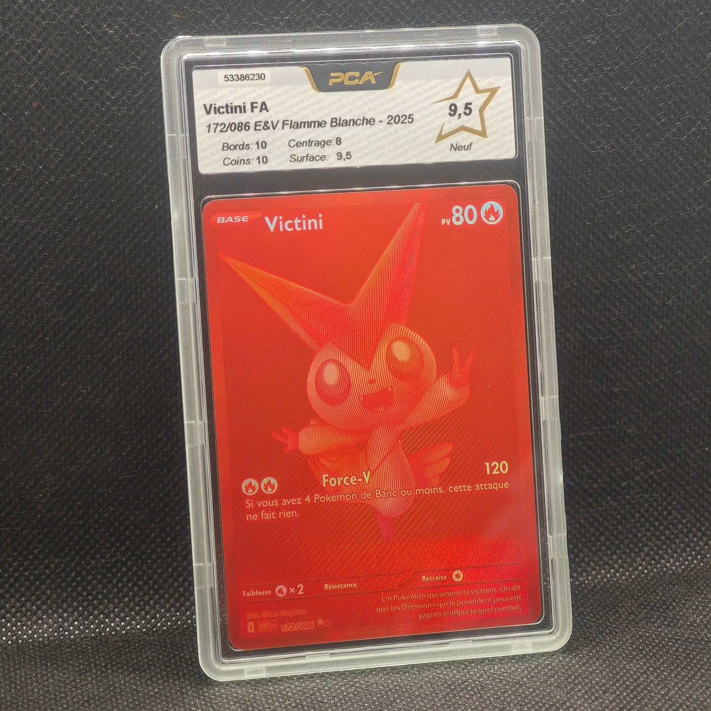 Carte gradée Victiny Red FA EV10.5 WHT FR PCA 9.5 172/086